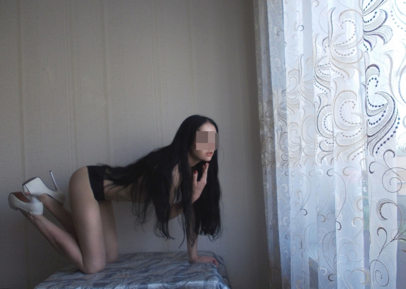 Волшебные руки и взгляд, которые заставят тебя забыть обо всем! 🌟
Живу в Москве и готова порадовать тебя своими услугами. В моем арсенале - массаж, стриптиз, ролевые игры и многое другое, что подарит тебе незабываемые моменты наслаждения. 💋
Мои возможности бесконечны, я открыта для экспериментов и новых сексуальных открытий. Со мной ты почувствуешь себя настоящим мужчиной, который заслуживает только лучшего! 💥
Не забудь заглянуть в мои отзывы, чтобы убедиться в моей незабываемости. Мои фото подтвердят, что я - настоящая красотка, готовая подарить тебе невероятные эмоции.
Не теряй времени и позвони мне прямо сейчас, чтобы начать наше незабываемое приключение. Я жду тебя в Москве, чтобы сделать тебе ночь полной страсти и наслаждения. Открой для себя новые грани удовольствия со мной! 💫 Регина